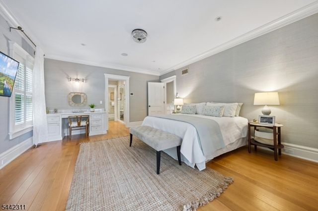 281 Long Hill Dr, Millburn Twp., NJ 07078