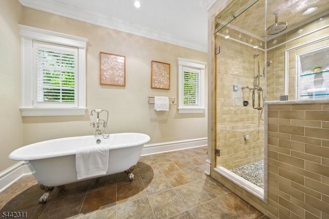 281 Long Hill Dr, Millburn Twp., NJ 07078