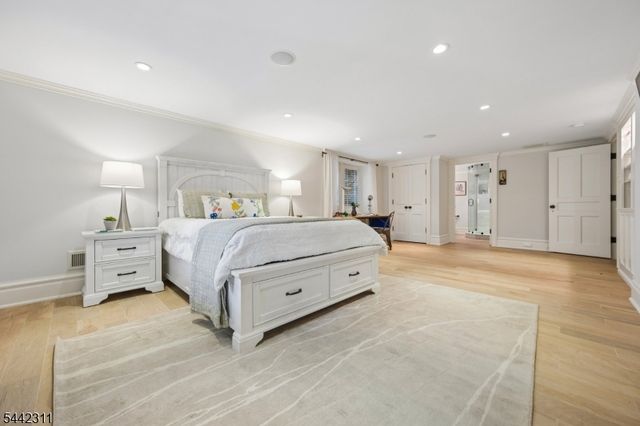 281 Long Hill Dr, Millburn Twp., NJ 07078