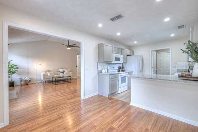1228 Ballater Drive, Murfreesboro, TN 37128
