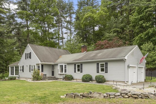 167 Gates Pond Rd, Berlin, MA 01503