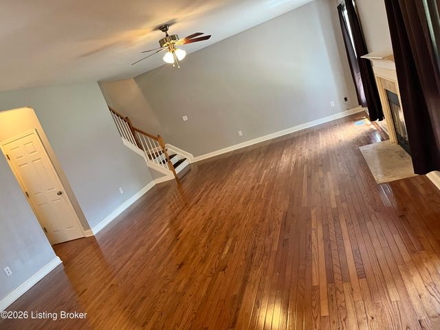 11400 Fenimore Ridge Dr, Louisville, KY 40229