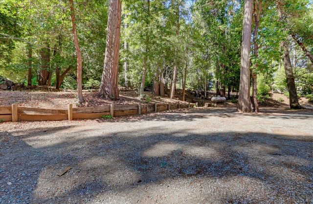 15811 Banner Quaker Hill, Nevada City, CA 95959