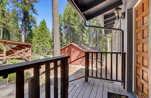 15811 Banner Quaker Hill, Nevada City, CA 95959
