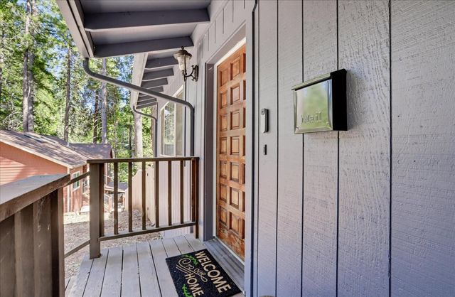 15811 Banner Quaker Hill, Nevada City, CA 95959