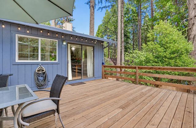 15811 Banner Quaker Hill, Nevada City, CA 95959