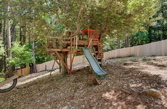 15811 Banner Quaker Hill, Nevada City, CA 95959