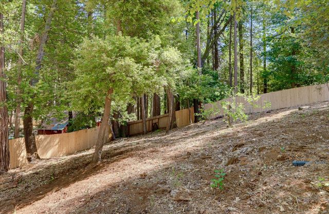 15811 Banner Quaker Hill, Nevada City, CA 95959