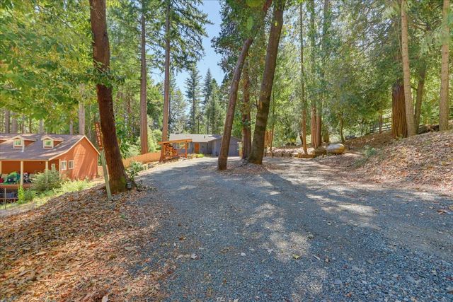 15811 Banner Quaker Hill, Nevada City, CA 95959