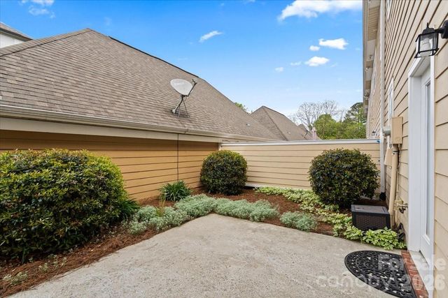 1017 Central Park Circle, Davidson, NC 28036