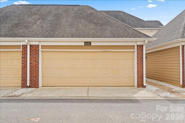 1017 Central Park Circle, Davidson, NC 28036