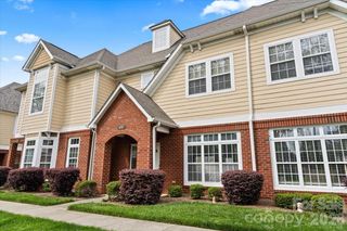 1017 Central Park Circle, Davidson, NC 28036