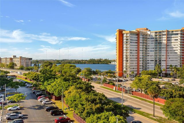 1300 NE Miami Gardens Drive 714E, Miami, FL 33179