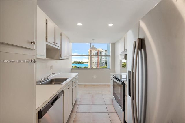 1300 NE Miami Gardens Drive 714E, Miami, FL 33179