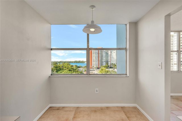 1300 NE Miami Gardens Drive 714E, Miami, FL 33179