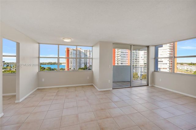 1300 NE Miami Gardens Drive 714E, Miami, FL 33179