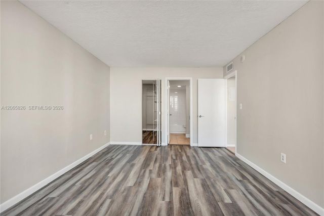 1300 NE Miami Gardens Drive 714E, Miami, FL 33179