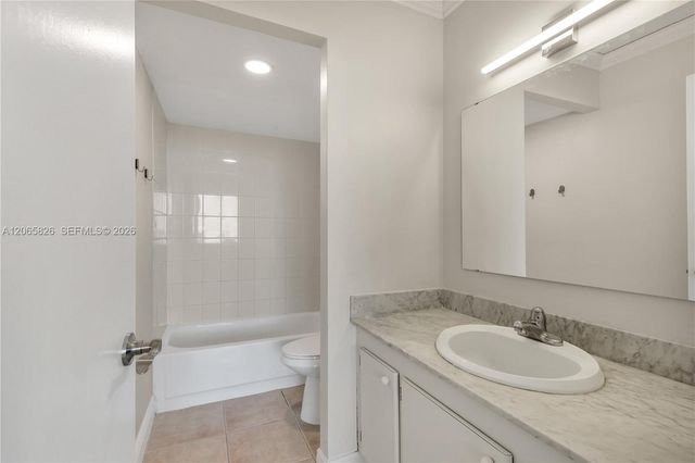 1300 NE Miami Gardens Drive 714E, Miami, FL 33179