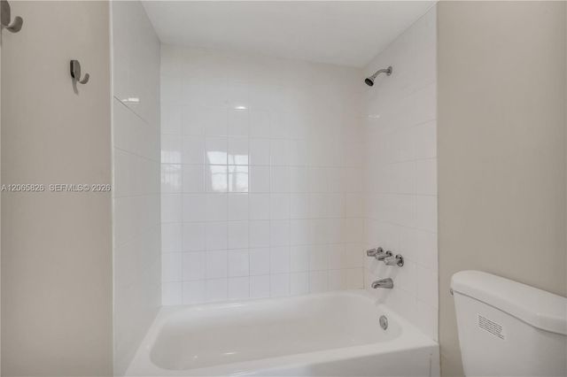 1300 NE Miami Gardens Drive 714E, Miami, FL 33179