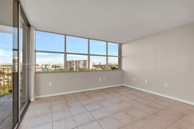 1300 NE Miami Gardens Drive 714E, Miami, FL 33179