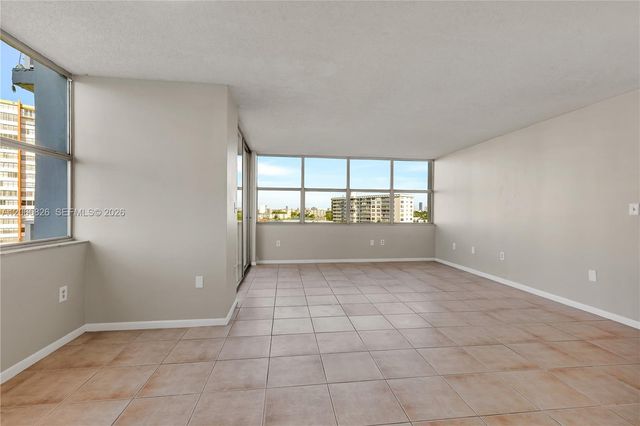 1300 NE Miami Gardens Drive 714E, Miami, FL 33179