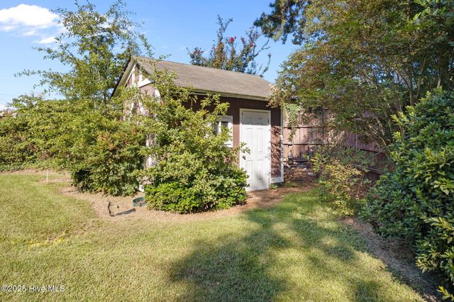 2003 Forest Hill Drive, Greenville, NC 27858