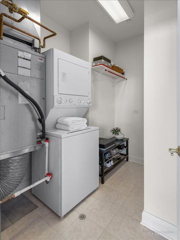 45 Prairie Park Drive 501, Wheeling, IL 60090