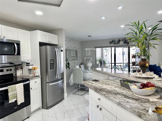 6655 W Broward Boulevard 201, Plantation, FL 33317