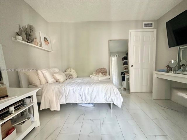 6655 W Broward Boulevard 201, Plantation, FL 33317