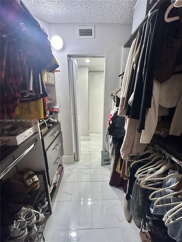 6655 W Broward Boulevard 201, Plantation, FL 33317