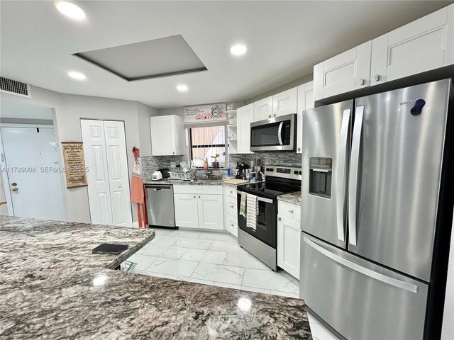 6655 W Broward Boulevard 201, Plantation, FL 33317