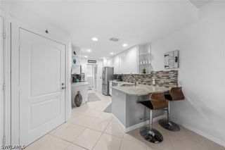 5633 Cove CIR 58, Naples, FL 34119