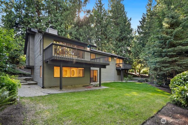 2807 NE 183rd Street, Lake Forest Park, WA 98155