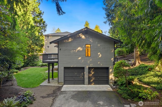 2807 NE 183rd Street, Lake Forest Park, WA 98155