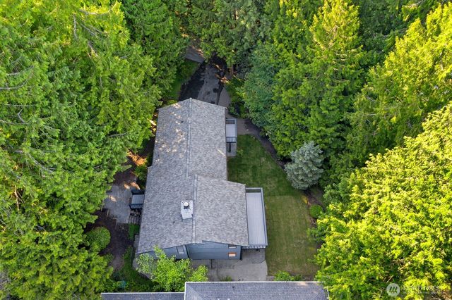 2807 NE 183rd Street, Lake Forest Park, WA 98155
