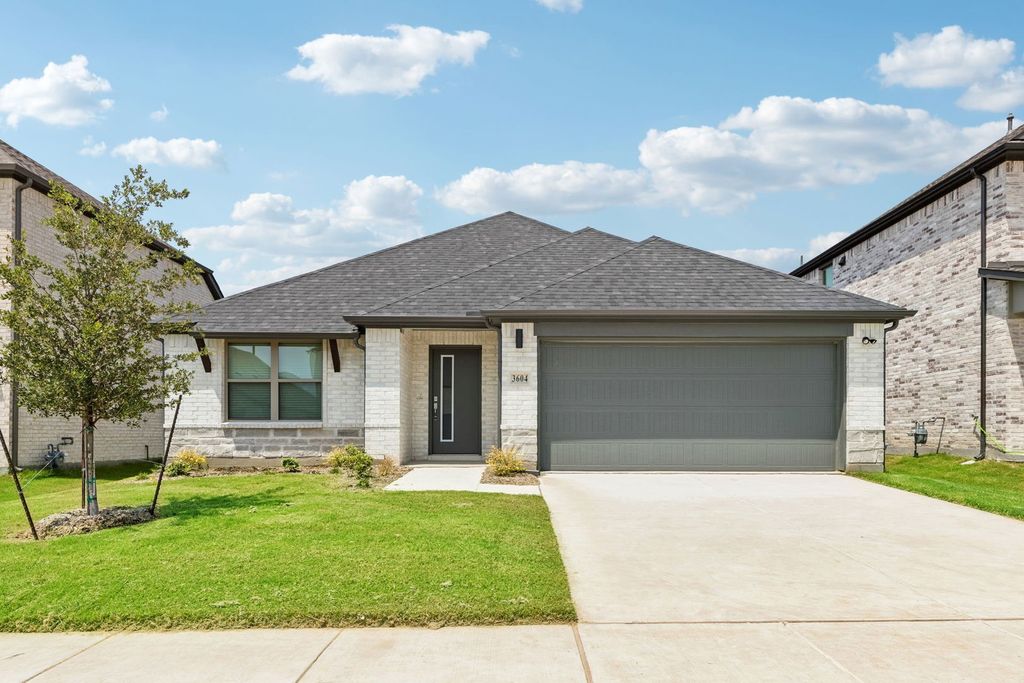 821 Talmadge Avenue, Aledo, TX 76008
