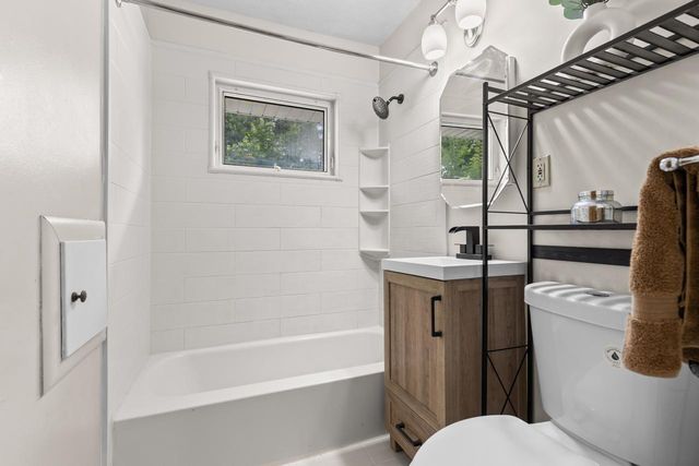 3525 Zinran Avenue S, Saint Louis Park, MN 55426