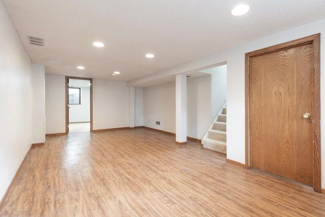 3525 Zinran Avenue S, Saint Louis Park, MN 55426