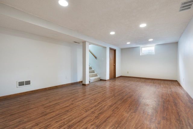 3525 Zinran Avenue S, Saint Louis Park, MN 55426