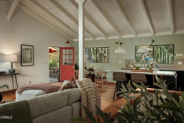 11049 Cardamine Drive, Tujunga, CA 91042