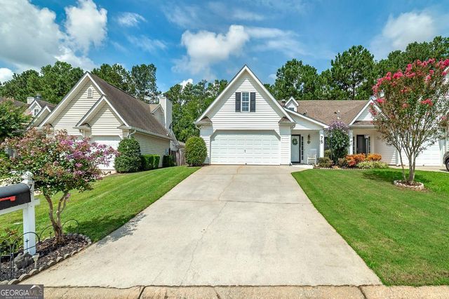 75 Courtyard Lane, Newnan, GA 30265
