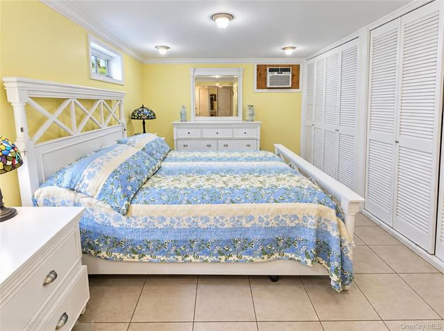162-18 96th Street, Howard Beach, NY 11414