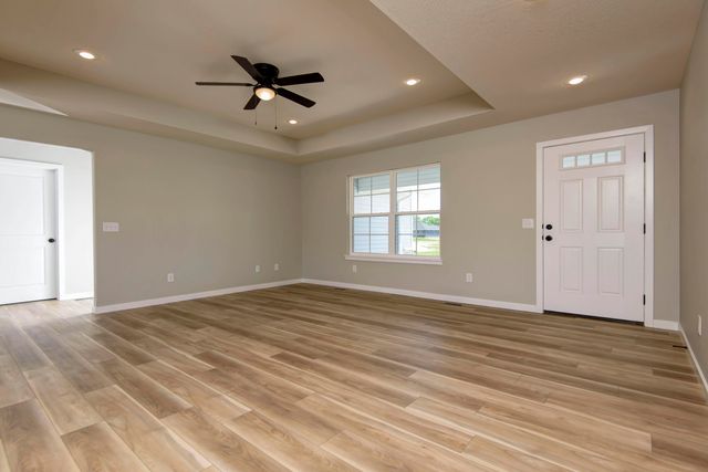 821 S Ridgemont Drive Lot 214, Nixa, MO 65714