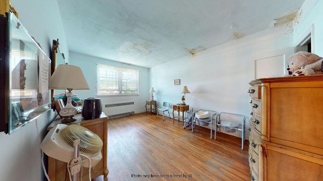 121 E 2nd Street, New York City, NY 11218