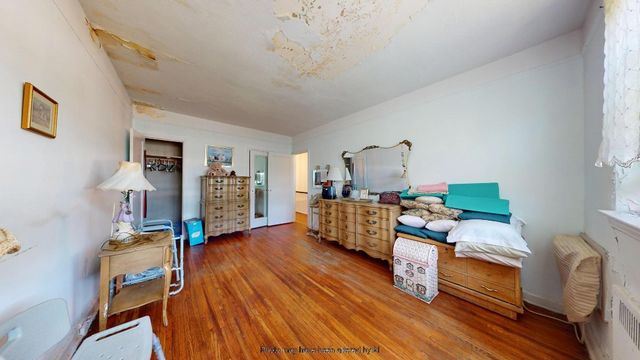 121 E 2nd Street, New York City, NY 11218