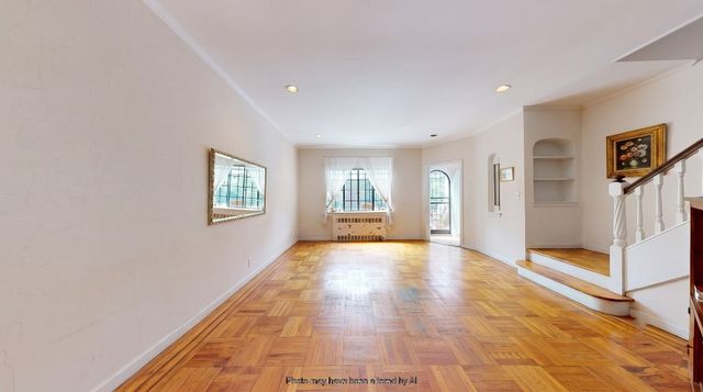 121 E 2nd Street, New York City, NY 11218