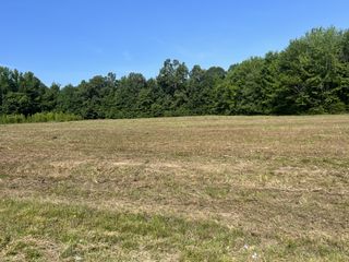 1 Maxey, Cedar Hill, TN 37032
