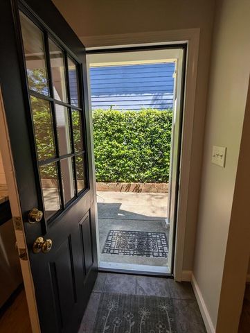 21 Hester Street 8, Charleston, SC 29403