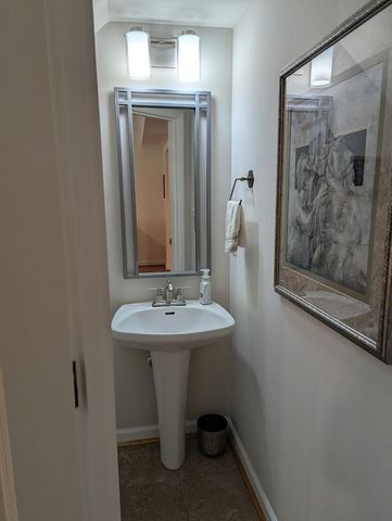 21 Hester Street 8, Charleston, SC 29403