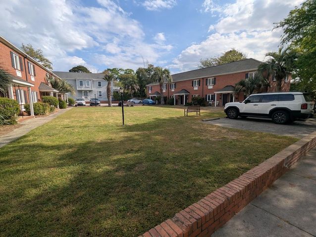 21 Hester Street 8, Charleston, SC 29403